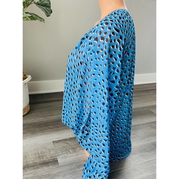 Olsenboye Blue Dot Print Sheer Blouse M Deep V-Neck Top Long Sleeve A8 - Picture 2 of 4